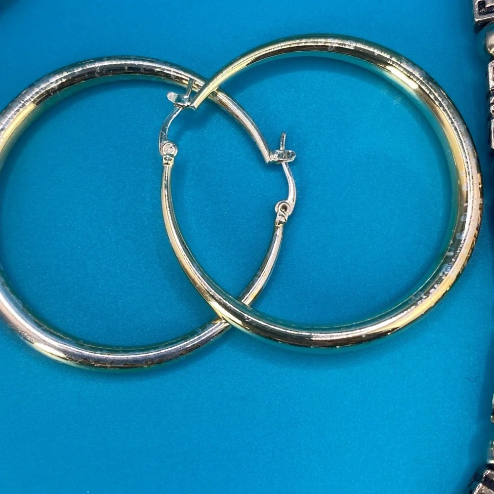 Silver Tone Greek Key Meander Bead Necklace & Large‎ Hoop Earring Set Pre-Owned